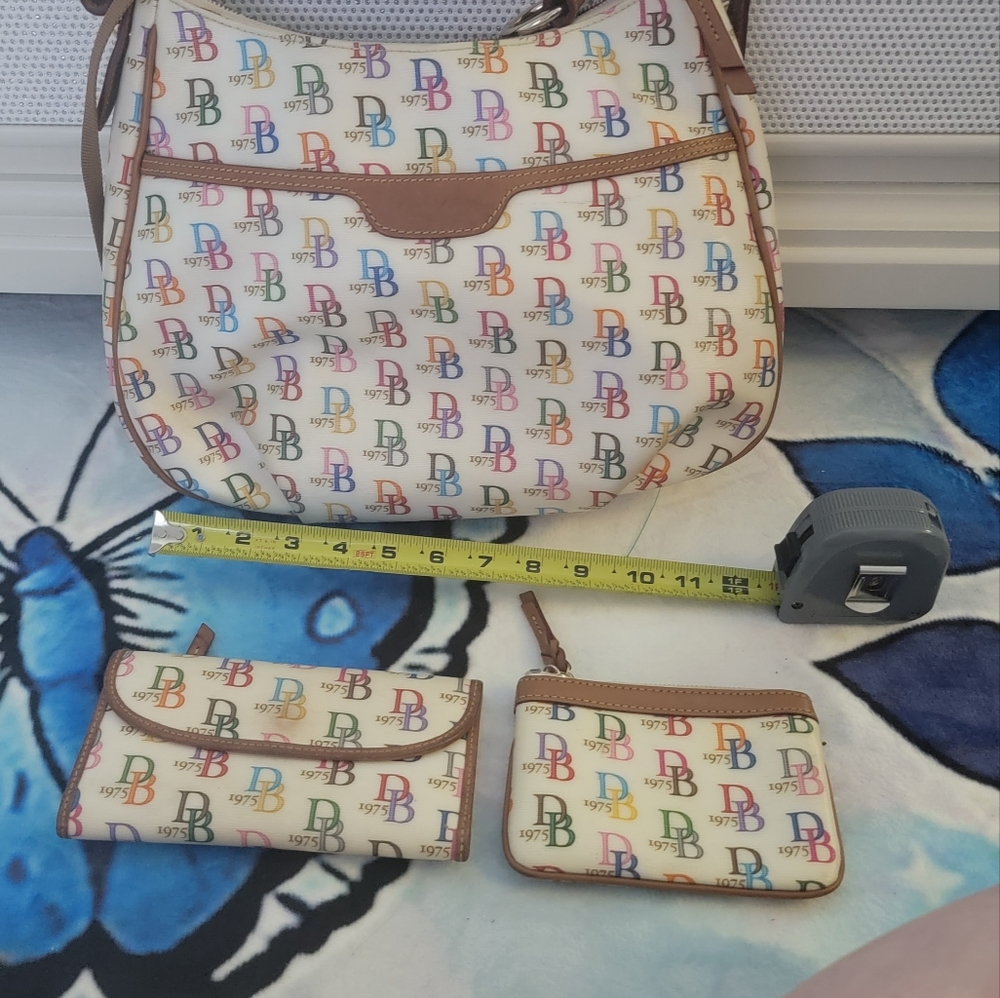Dooney and bourkes purse set colorful